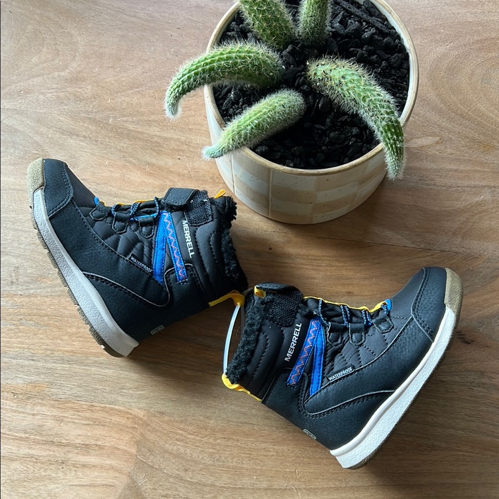 Merrell Kids Black and Blue Winter Boots